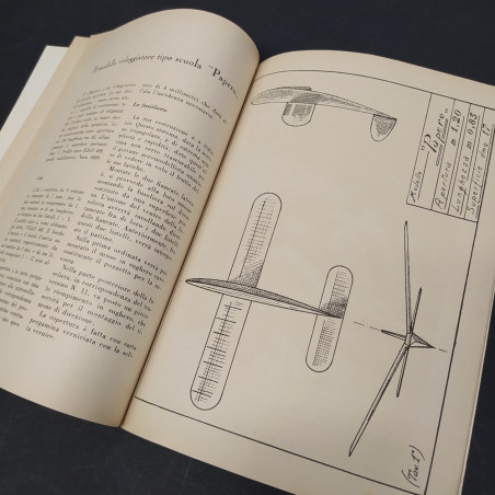 Volumetto Automodellismo 1953 Note e schizzi per allievi aeromodellisti 1953