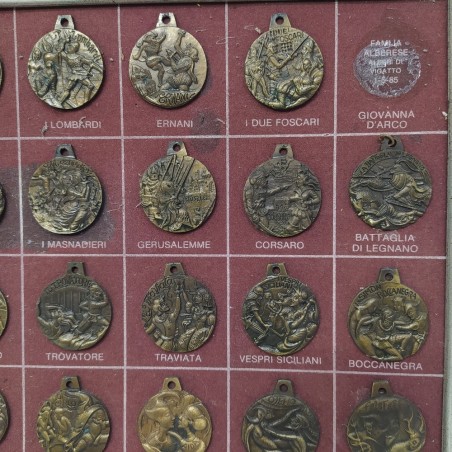Collezione 27 medaglie opere di Verdi manca Giovanna D'Arco