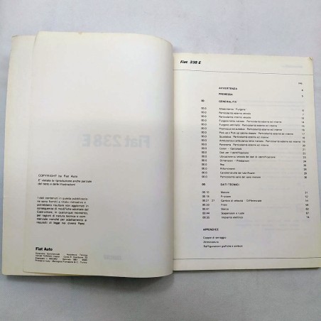 Volume Fiat 238 E, 1981. Copertina con segni del tempo