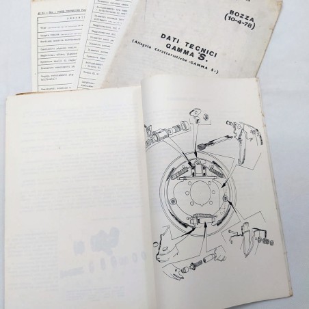 Cartellina e schede con dati tecnici e caratteristiche della Fiat gamma S, 1978
