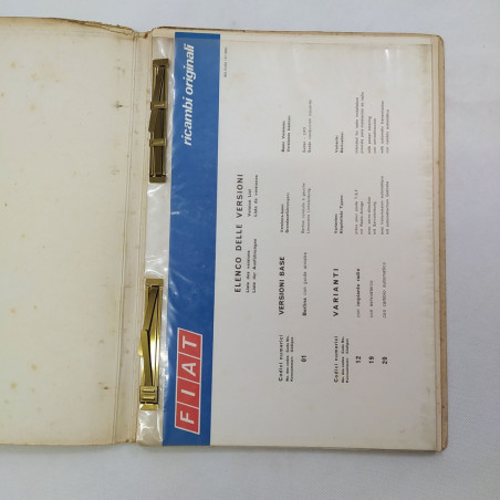 Cartellina Catalogo parti di ricambio carrozzeria Fiat 130, 1969. Sbucciature