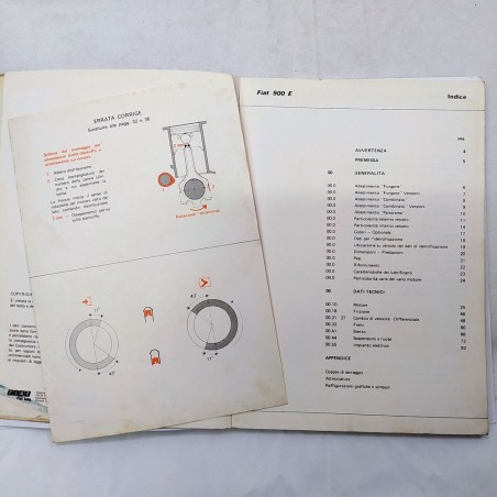 Volume Fiat 900 E, 1980 con copia aggiuntiva della copertina originale