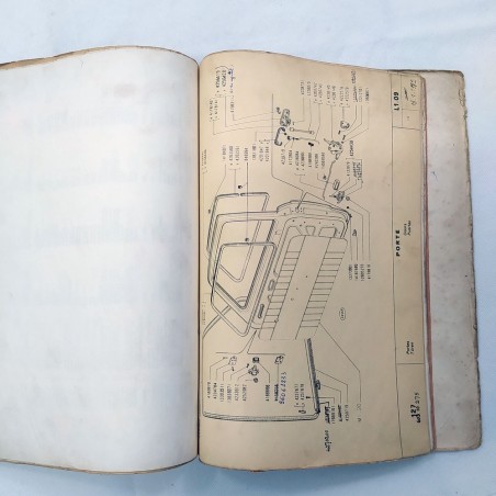 Fiat 127 Catalogo parti di ricambio per carrozzeria, 1° ed. 1971. Strappi
