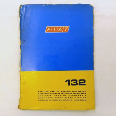 Fiat modello 132 - Cartellina catalogo ricambi, 1972. Strappi e macchie