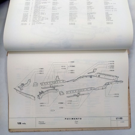 Fiat 128 rally Catalogo parti di ricambio carrozzeria, 1971. Macchie e polvere