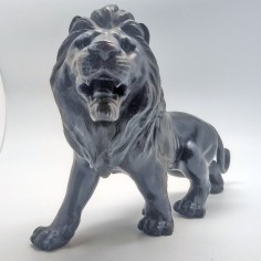 Leone ruggente in metallo nero fusione cava L. 32 cm 2