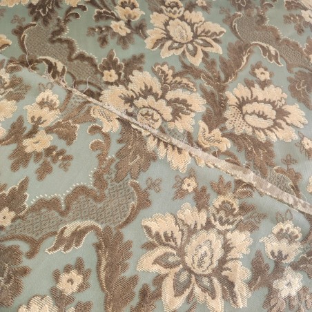 Pezza di tessuto boccato fiori gialli su verde h. 130 cm l. 300 cm