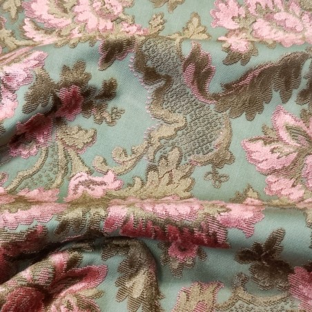 Pezza di tessuto boccato fiori rossi su verde h. 130 cm l. 300 cm
