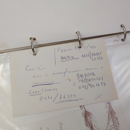 Cartellina con foto biglietti locandine autografi Piero Cappuccilli Afredo Kraus