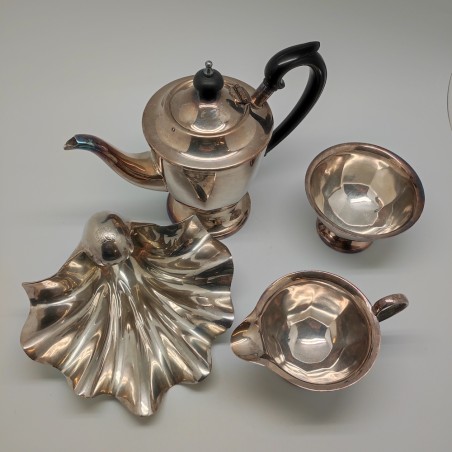 Set da tea in argento Sheffield con conchiglia Royal