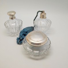 Set toeletta in cristallo e argento prima metà 900 2