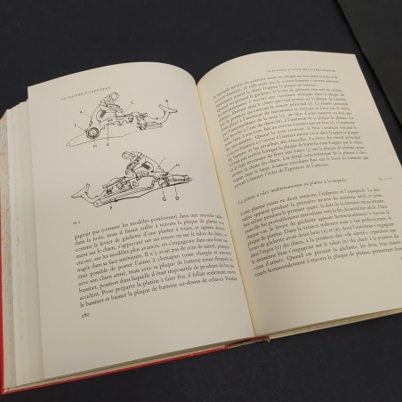 Libro Les armes a feu 1500-1660 J. F. Hayward 1970