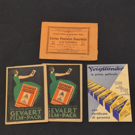 Voigtlander, Gevaert lotto di 4 portafoto e negativi anni 20/40