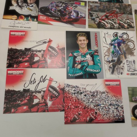 Lotto di 17 autografi centauri su foto e cartoline