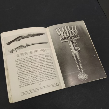 Libro Firearms – Dutton vista 2 Howard L. Blackmore 1964