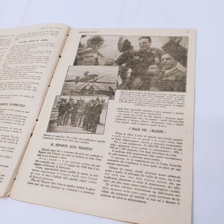 Opuscolo Gazzetta dello Sport sul pilota Spartaco Trevisan, 1933. Ingiallimenti