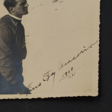 Foto autografata con dedica sul retro Nino Baj Macario, 1938. Macchie