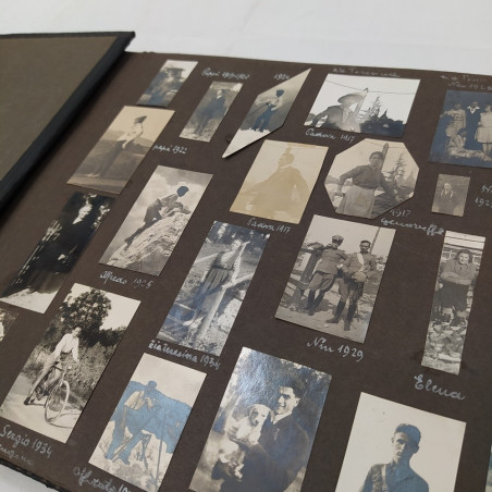Album di foto di militari, civili e paesaggi anni '20-'30 tutte annotate. Buono