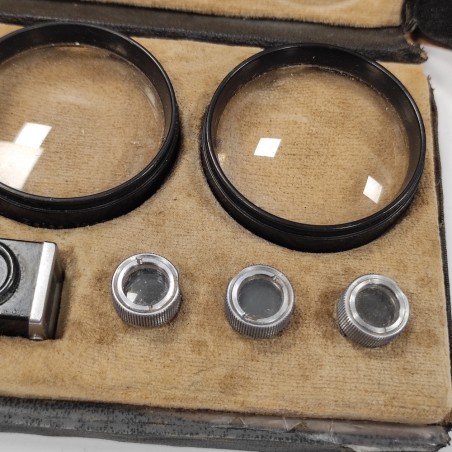 Cofanetto Zeiss IKON con telemetro e lenti 20 30 e 50. Necessita pulizia