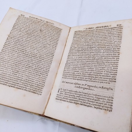 Libro primo Disciplina militare, Cinuzzi 1620. Integro con piccole sbucciature