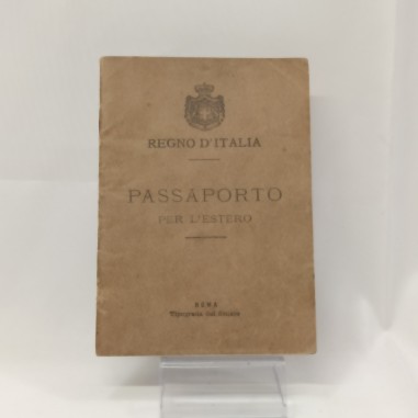 Passaporto del Regno d'Italia per l'estero di Motta Lodovico 1911. Buono