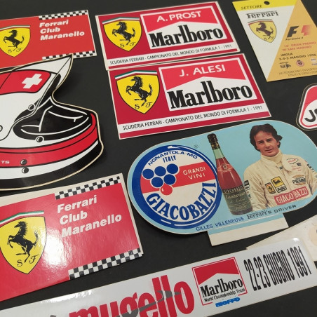 Lotto di 10 adesivi auto Ferrari e altri F1 anni '90, G.P. San Marino. Buono