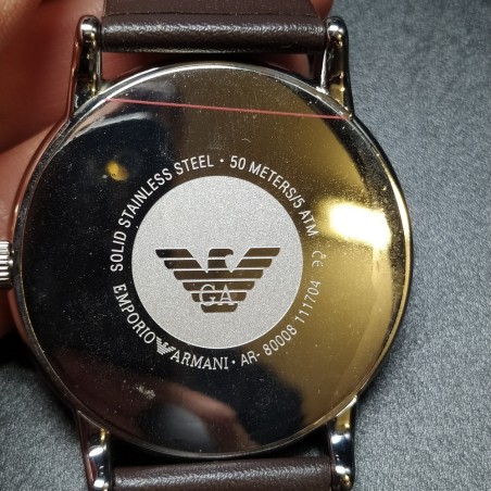 Orologi Armani al quarzo da uomo, cinturino in pelle testa di moro. Inusato