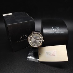 Orologio Armani Exchange al quarzo da uomo, cinturino in pelle. Inusato 2