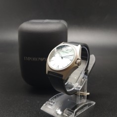 Orologio Armani da uomo al quarzo, cinturino in pelle nero moderno. Inusato 2