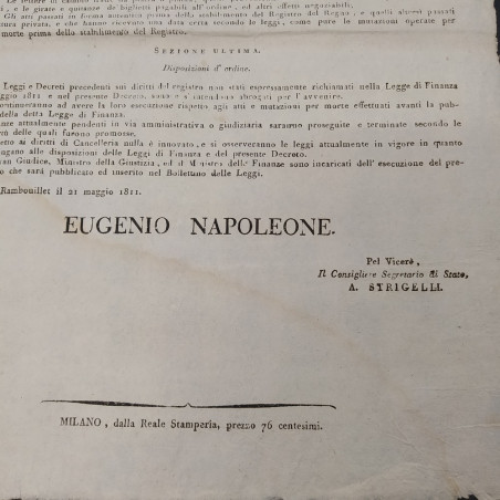 Bando di Eugenio Napoleone in 9 fogli datato 1811. Aloni del tempo