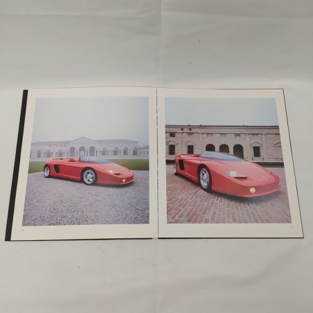 Libro Mythos Pininfarina, Automobilia, 1989. Rilegatura parzialmente scollata