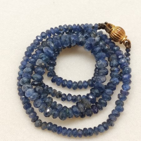Collana zaffiri blu naturali grezzi l. 47 cm fermaglio in oro con certificato
