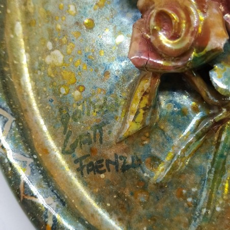 Formella ovale Bottega Gatti soggetto floreale 1986
