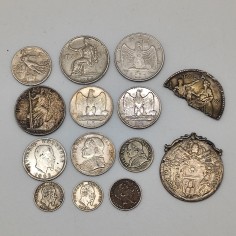 Lotto di 13 monete Italia, Lussemburgo, medaglia pontificia 1800/900. Macchie 2
