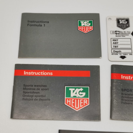 Lotto di 5 libretti d'istruzioni di orologi Tag Heuer. Leggere sbiaditure