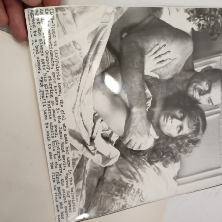 Lotto di 9 Fotografie di Sean Connery in varie annate con annotazioni. Buono