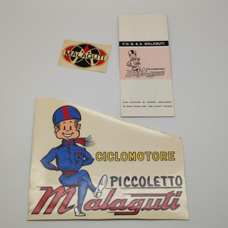 Lotto di 2 adesivi e un opuscolo dei ciclomotori Malaguti. Buono
