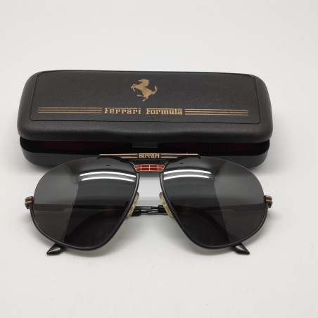 Occhiali da sole Ferrari Formula di Safilo, montatura mod. aviatore