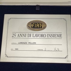 Targa per 25 anni di lavoro in Fiat, 1993 in cofanetto. Ovale Fiat scollato 2