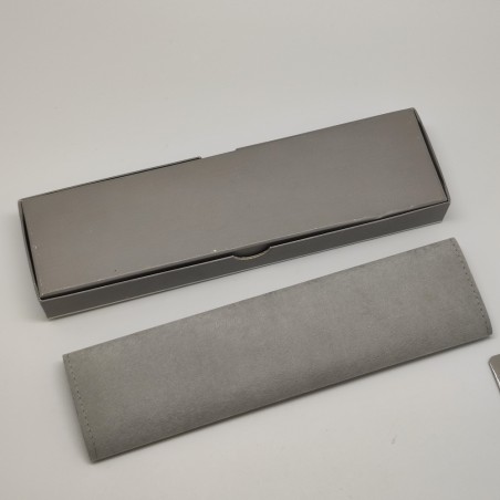 Astuccio morbido per orologio Hermes grigio con documenti e cofanetto. Buono