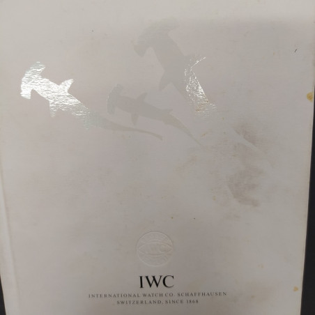 Catalogo di orologi svizzeri IWC 2009/10. Copertina rigida macchiata