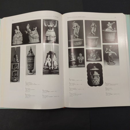 Volume Le Ceramiche Lenci 1928-1964, A. Panzetta, 1992. Macchie e graffi