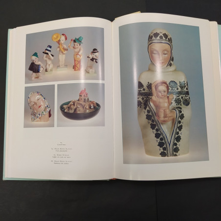 Volume Le Ceramiche Lenci 1928-1964, A. Panzetta, 1992. Macchie e graffi