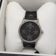 Orologio da polso Gucci nero con decorazione di stelle e api, cofanetto. Inusato 2
