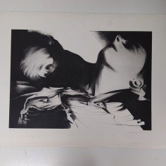 Lotto di 6 litografie artistiche con ritratti femminili, dimensioni 92x71 cm 2