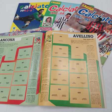 Lotto di 3 album figurine Panini di calciatori con alcune figurine 1992-1996