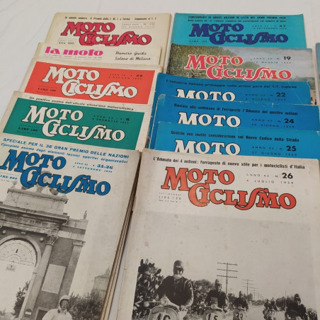 Lotto di 13 numeri rivista Moto Ciclismo dal 1947 al 1960 e La Moto n° 1-2 1952