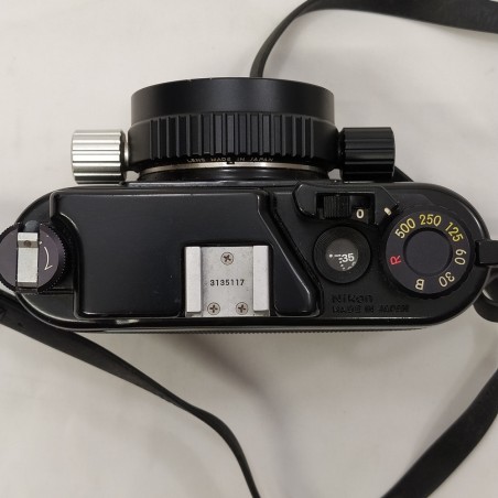 Macchina fotografica Nikon Nikonos III ottica Nikor 35 mm, 1:2.5 usata