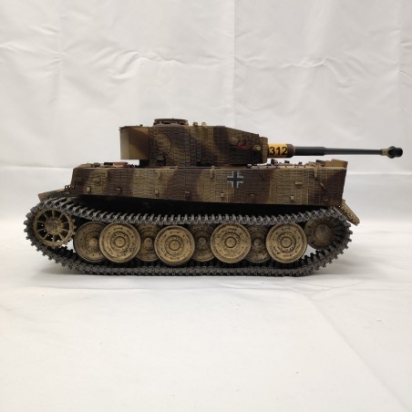 Force of Valor carro armato Tigre sc. 1/15 livrea fronte orientale 1944