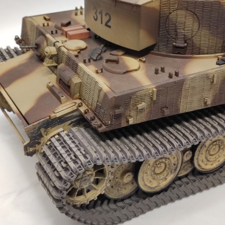 Force of Valor carro armato Tigre sc. 1/15 livrea fronte orientale 1944